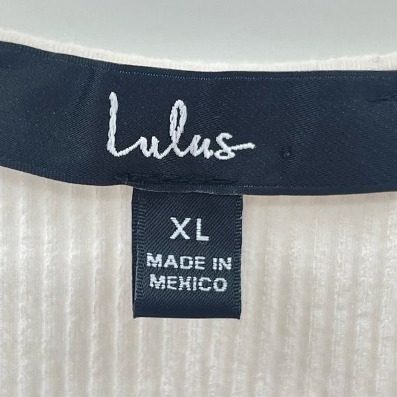 Lulu’s Y2K  Ribbed Square Heart Neckline Preppy Cap Sleeve Bodysuit Size XL - Picture 4 of 6